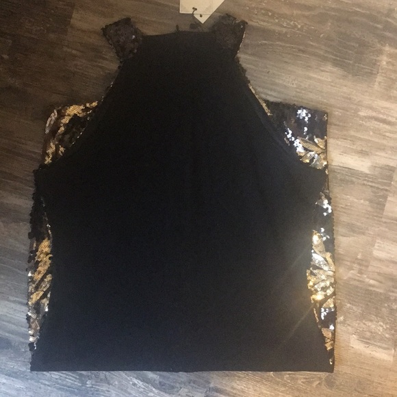 Beautiful Black and Gold Sequin Dress - Picture 5 of 6